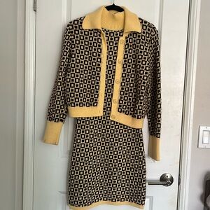 Zara Medium Yellow Patterned Dress Set, worn once.